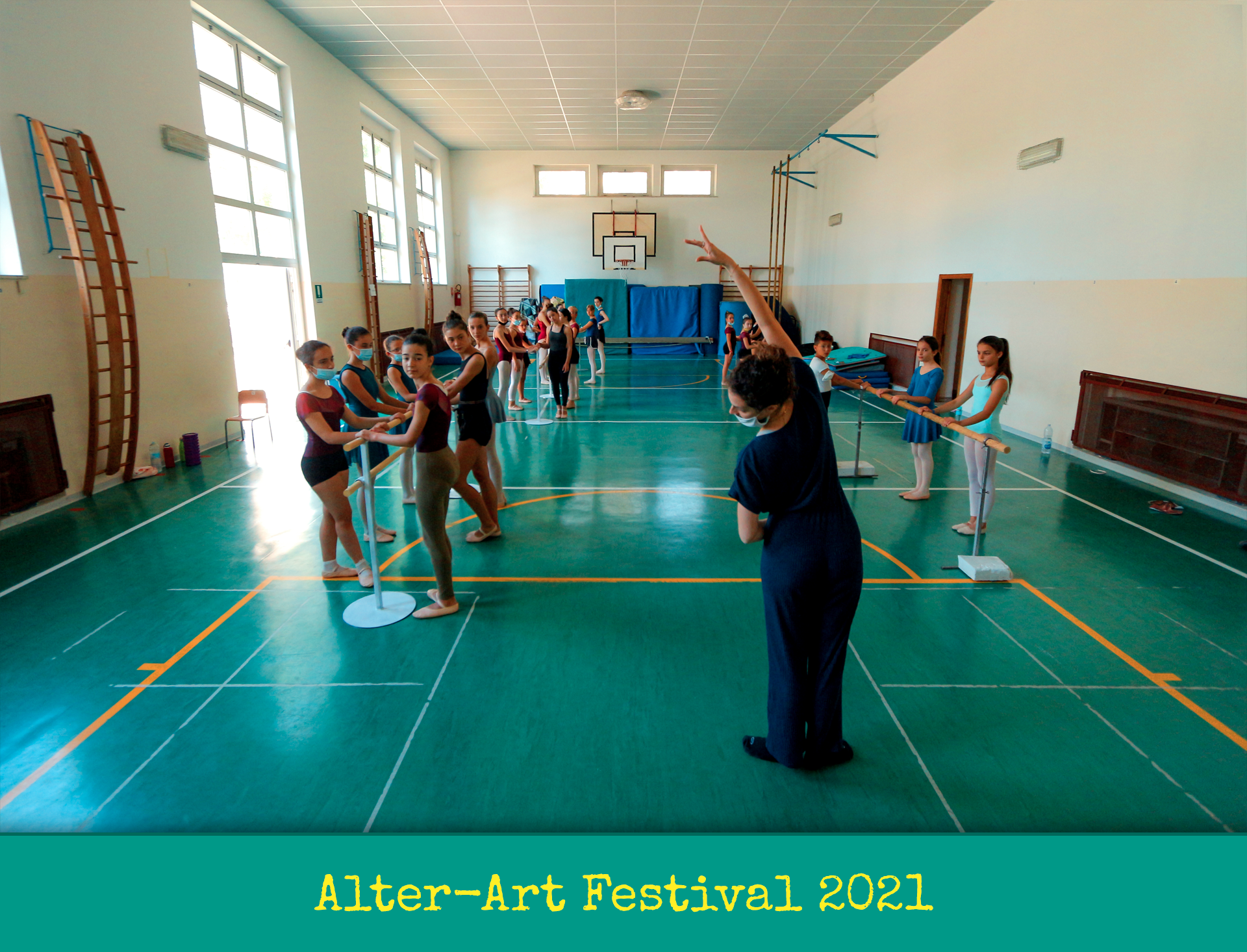 Foto dei laboratori e delle performance ad Alter-Art, festival internazionale di arte, danza e teatro contemporanei a Pergola (PU) e prima tappa del progetto europeo DanThe